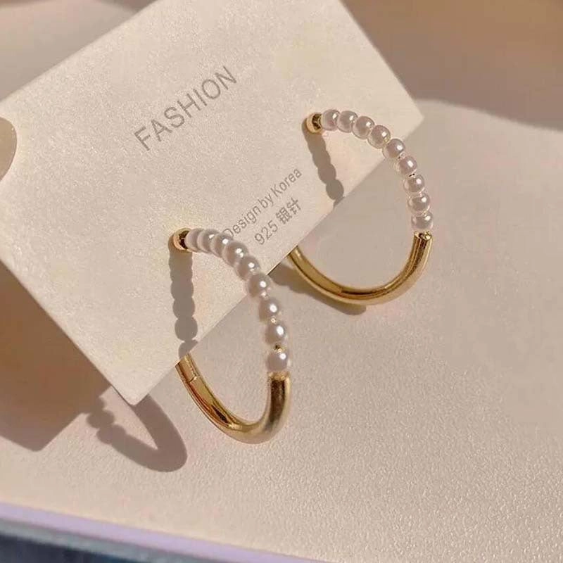 Wholesale Pearl C Shape Copper Earrings