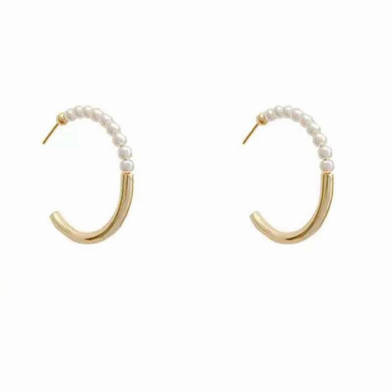 Wholesale Pearl C Shape Copper Earrings