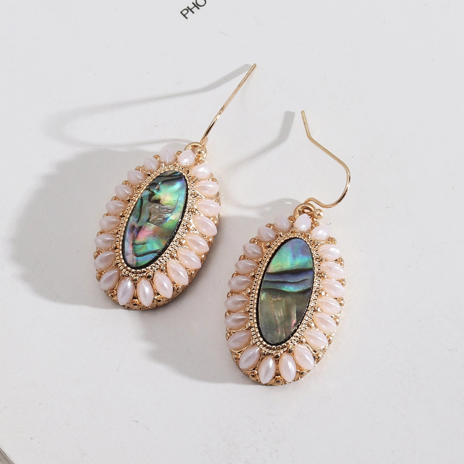 Wholesale Pearl Inlaid Fashion Abalone Oval Earrings
