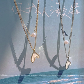 Wholesale Pearl Mermaid Glaze Personalized Double Layered Clavicle Necklaces