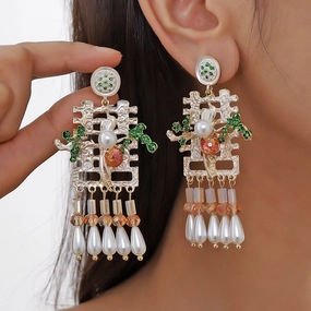 Wholesale Pearl Tassel Ear Clips