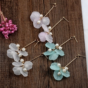 Wholesale Petal Pearl Resin Earrings