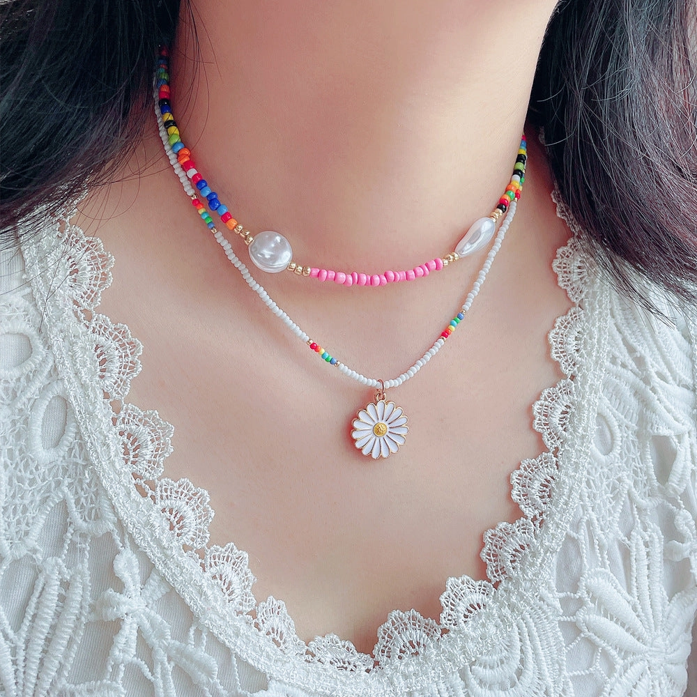 wholesale Plastic Colorful Hand Beaded Daisy Pendant Pearl Necklace