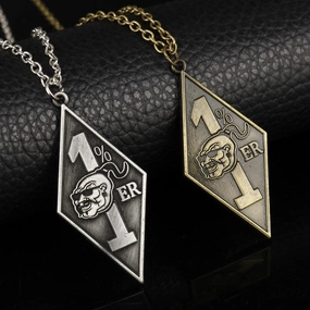Wholesale Punk Retro Fashion Portrait Pendant Diamond Tag Alloy Necklace