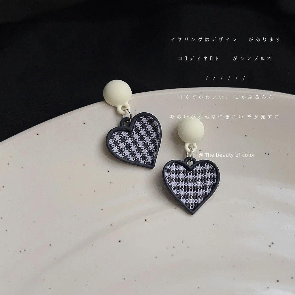 Wholesale Qianniao Grid Heart-shaped Fabric Earrings