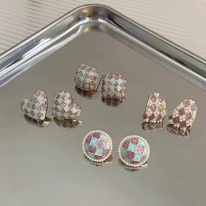Wholesale Quicksand Pearl Purple Checkerboard Alloy Ear Studs