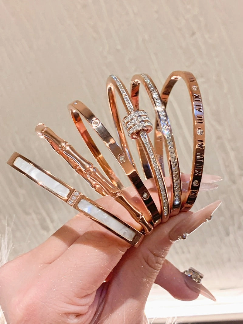 Wholesale Real Gold Electroplated Zircon Titanium Steel Bracelet