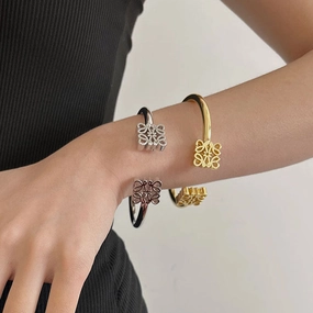 Wholesale  Real Gold Electroplating Square Hollow Pattern Open-ended Bracelet