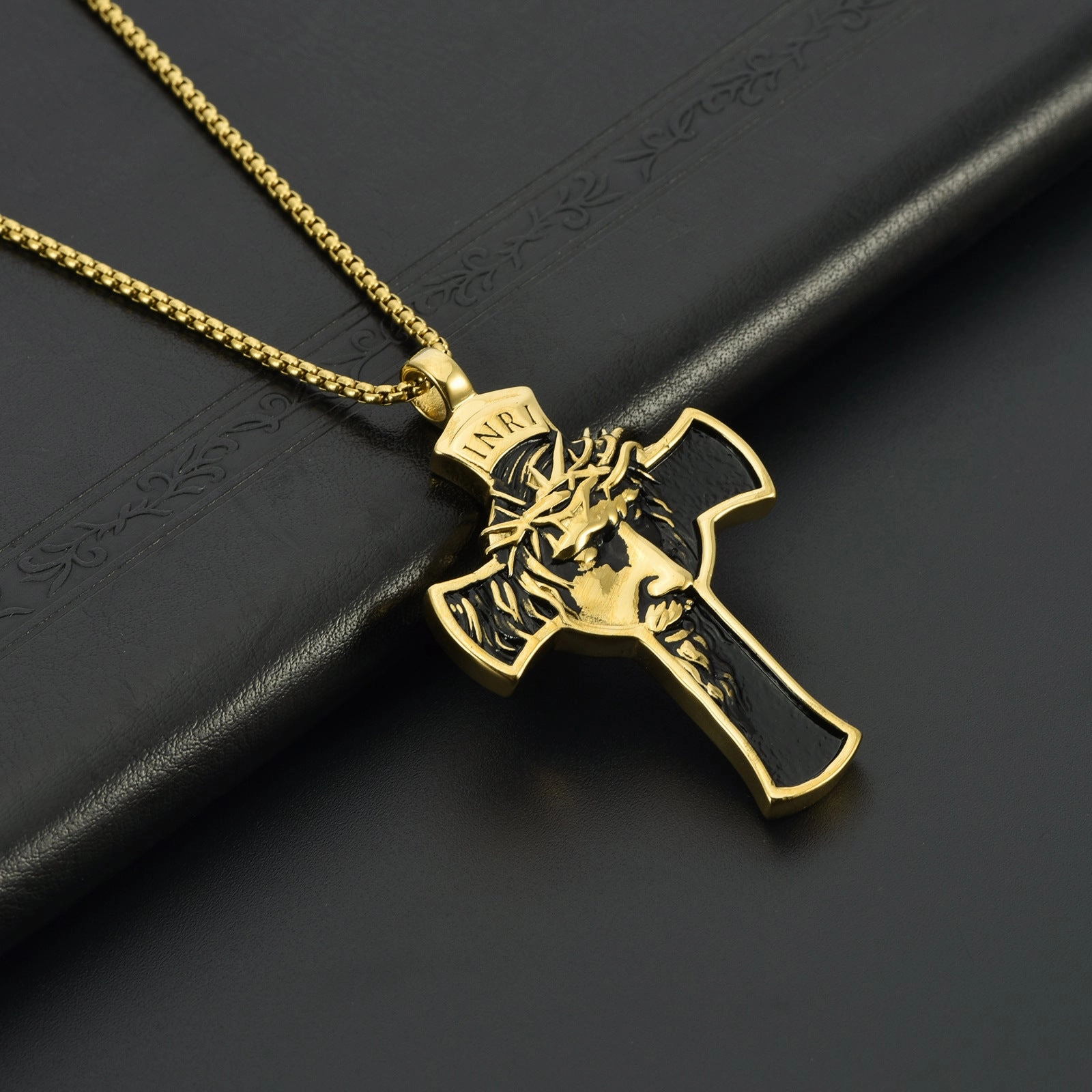 Wholesale Retro Portrait Thorn Crown Cross Stainless Steel Men's Necklace