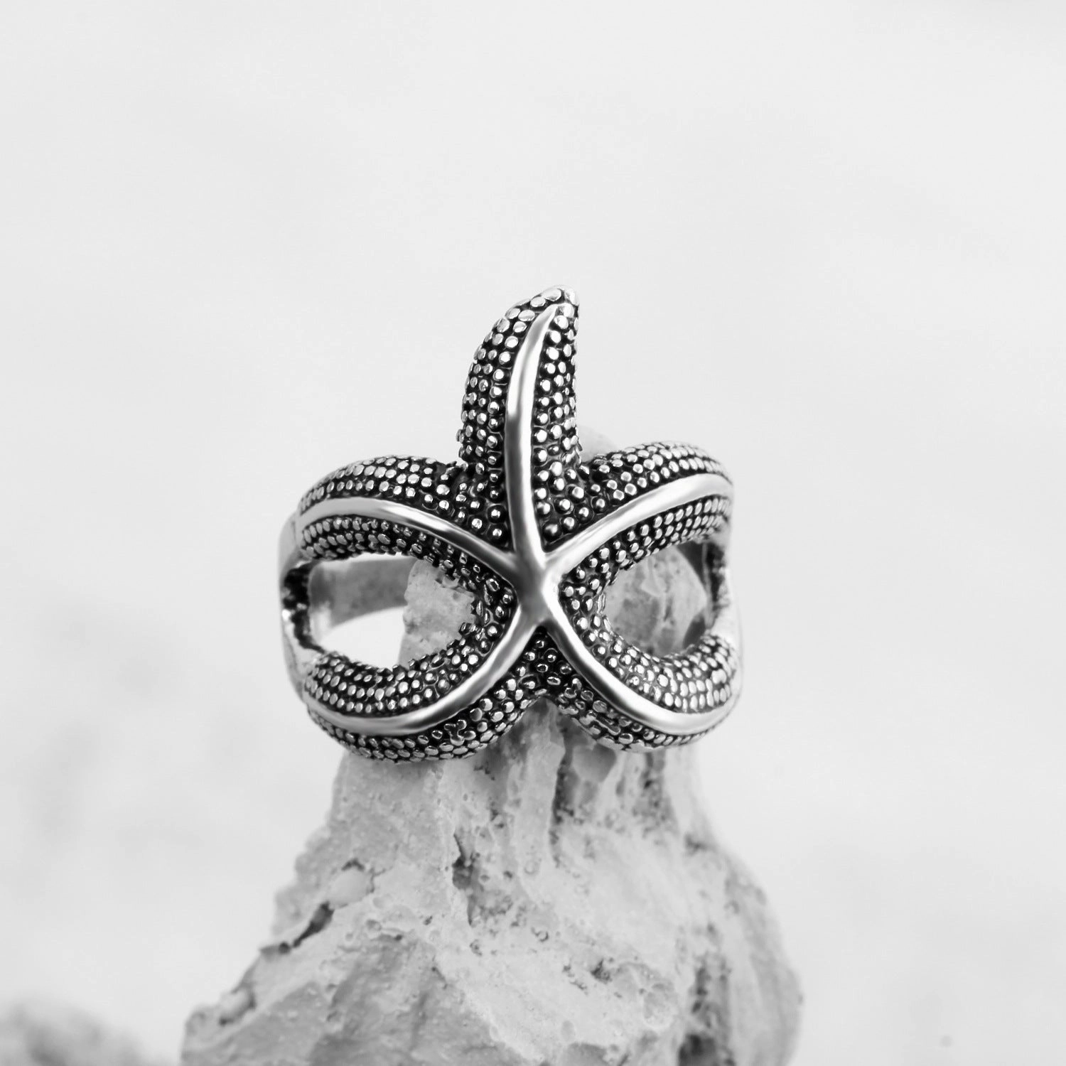 Wholesale Retro Punk Wolf Head Men's Ring Set