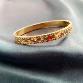 Wholesale Retro Simple Color Jumping Titanium Steel Shiny Bracelet