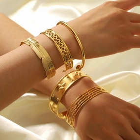 Wholesale Retro Stainless Steel Fashionable All-match Open 18K Gold-plated Non-fading Bracelet