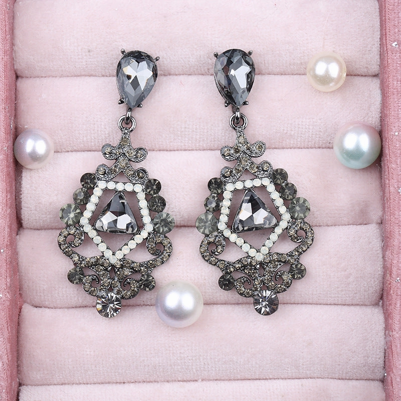 Wholesale Rhinestone Zinc Alloy Skeleton Earrings