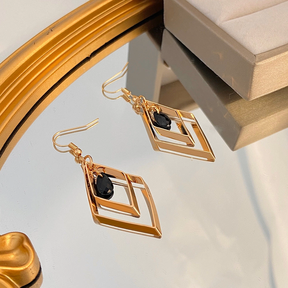 Wholesale Rhombus Black Rhinestone Alloy Earrings