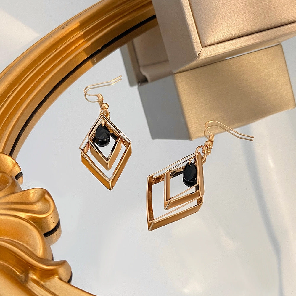 Wholesale Rhombus Black Rhinestone Alloy Earrings