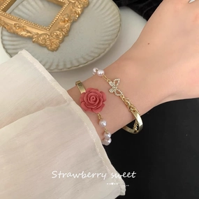 Wholesale Rose Flower Vintage Baroque Pearl Alloy Bracelet