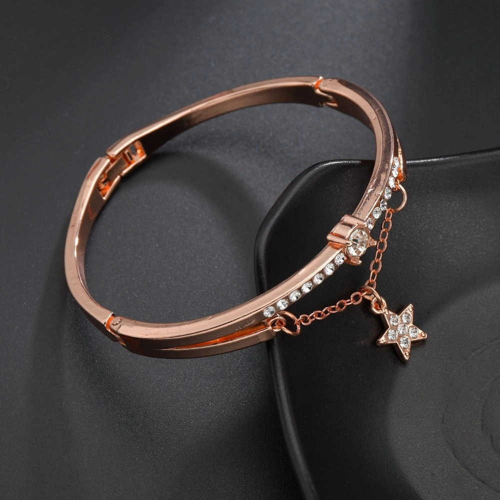 Wholesale Rose Gold Pentagram Diamond Inlaid Alloy Bracelet