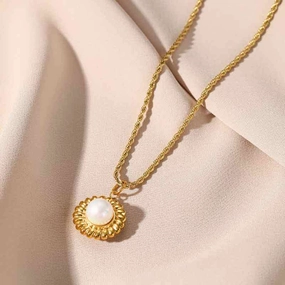 Wholesale Round Braided Edge Pearl Stainless Steel Necklace