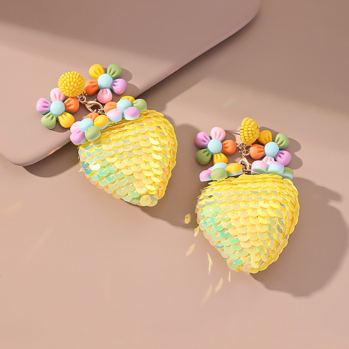 Wholesale Round Flower Earrings