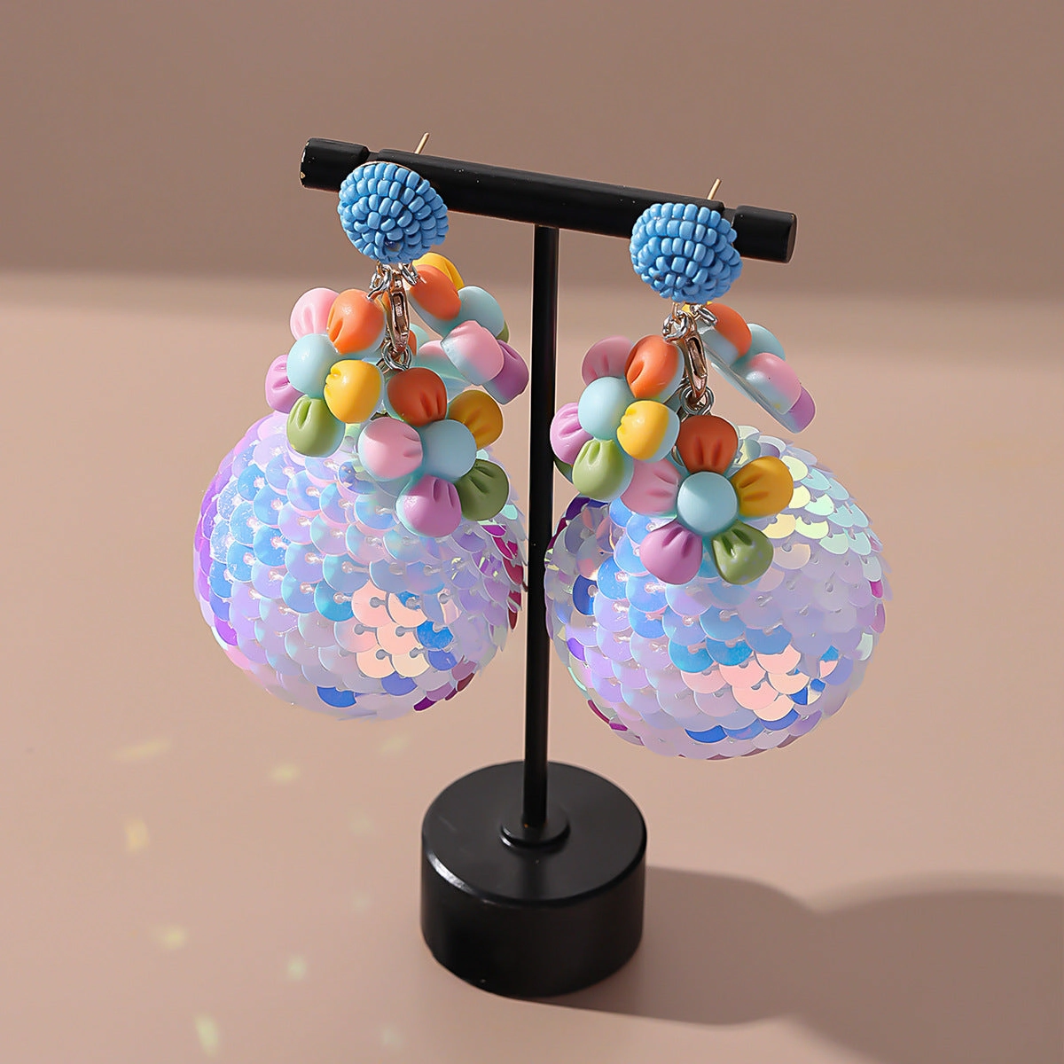 Wholesale Round Flower Earrings