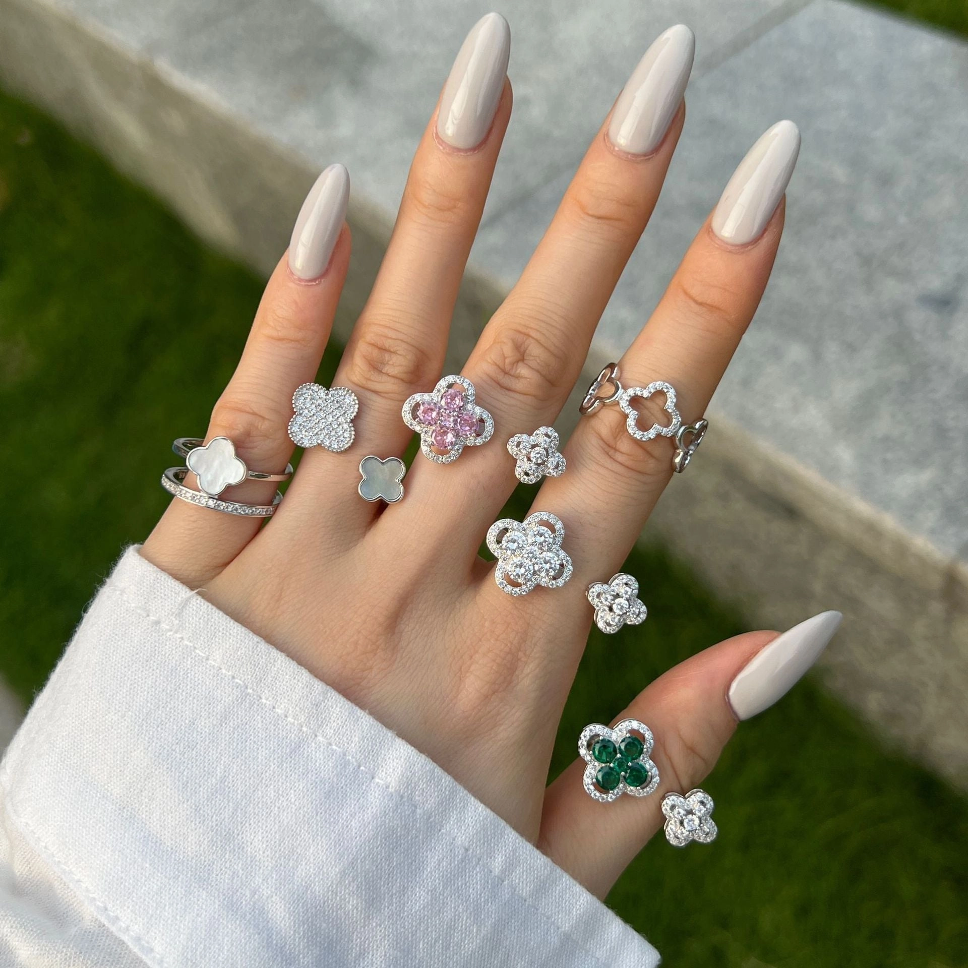 Wholesale S925 Sterling Silver Four-leaf Clover Zircon Ring