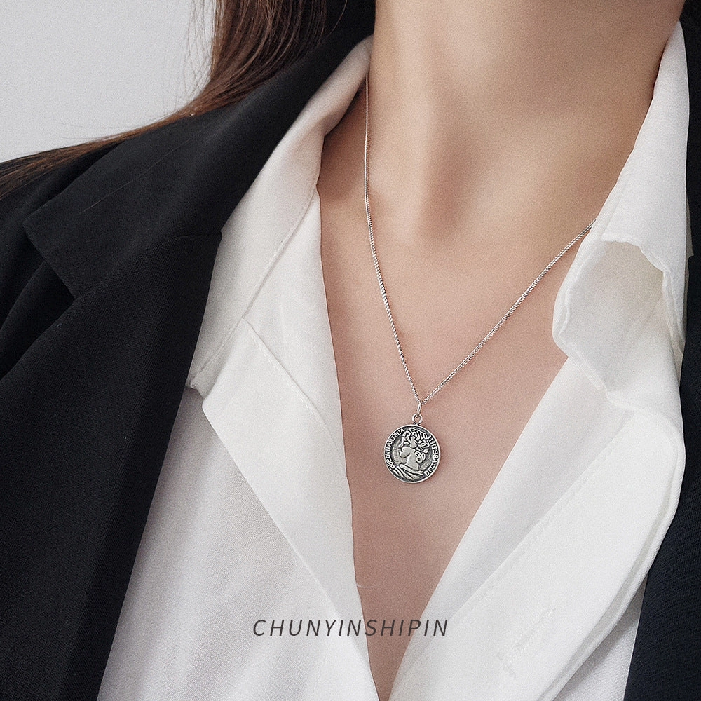Wholesale S925 Sterling Silver Portrait Medal Clavicle Necklace