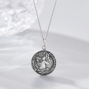 Wholesale S925 Sterling Silver Portrait Medal Clavicle Necklace