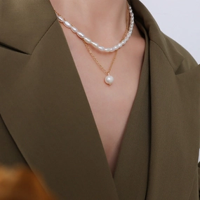 Wholesale Sales of Titanium Steel 18k Gold Freshwater Pearl Necklaces