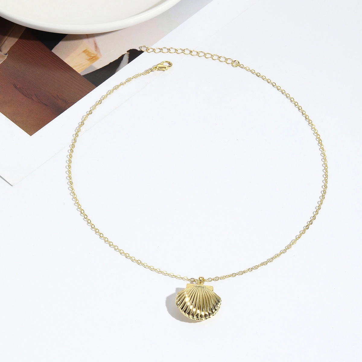 Wholesale shell photo box openable diy photo copper necklace