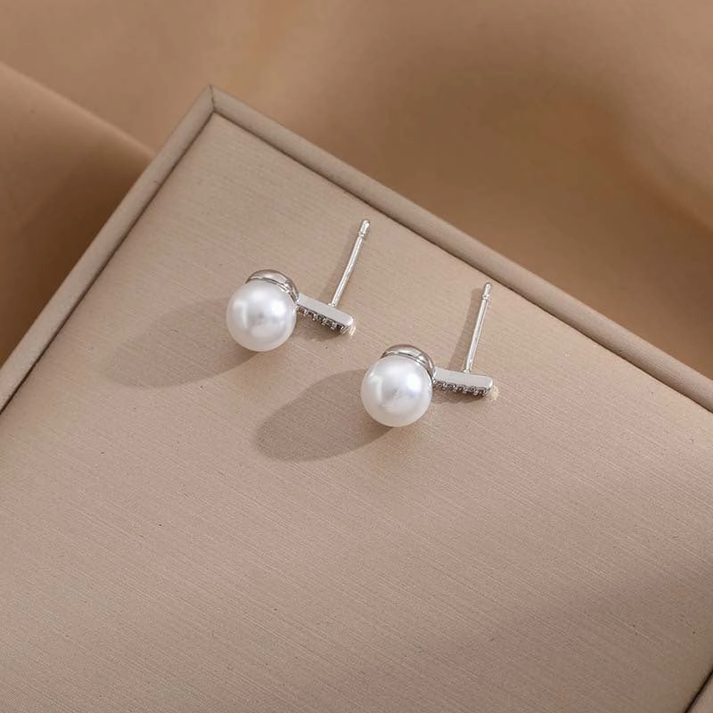 Wholesale Silver Needle Stud Earrings with Diamonds and Pearls