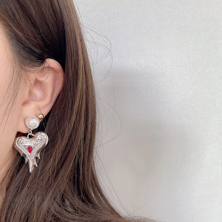 Wholesale Silver Plated Diamond Heart Alloy Earrings