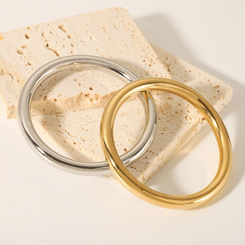 Wholesale Simple and Fashionable Ancient Plain Ring 18K Gold-plated Non-fading Versatile Stainless Steel Hollow Bracelet