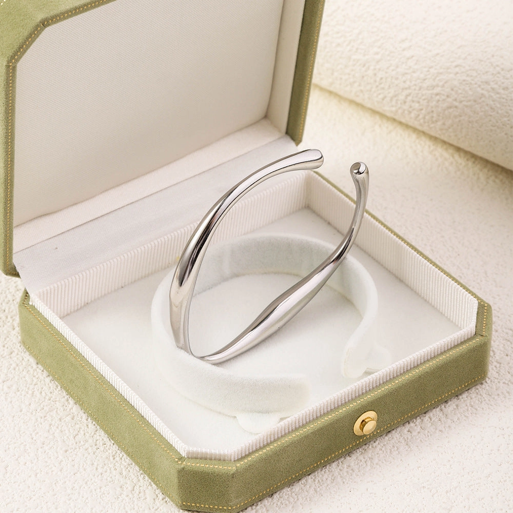 Wholesale Simple, Light Luxury, High Grade Stainless Steel 18k Real Gold Fashion Trend Bracelet