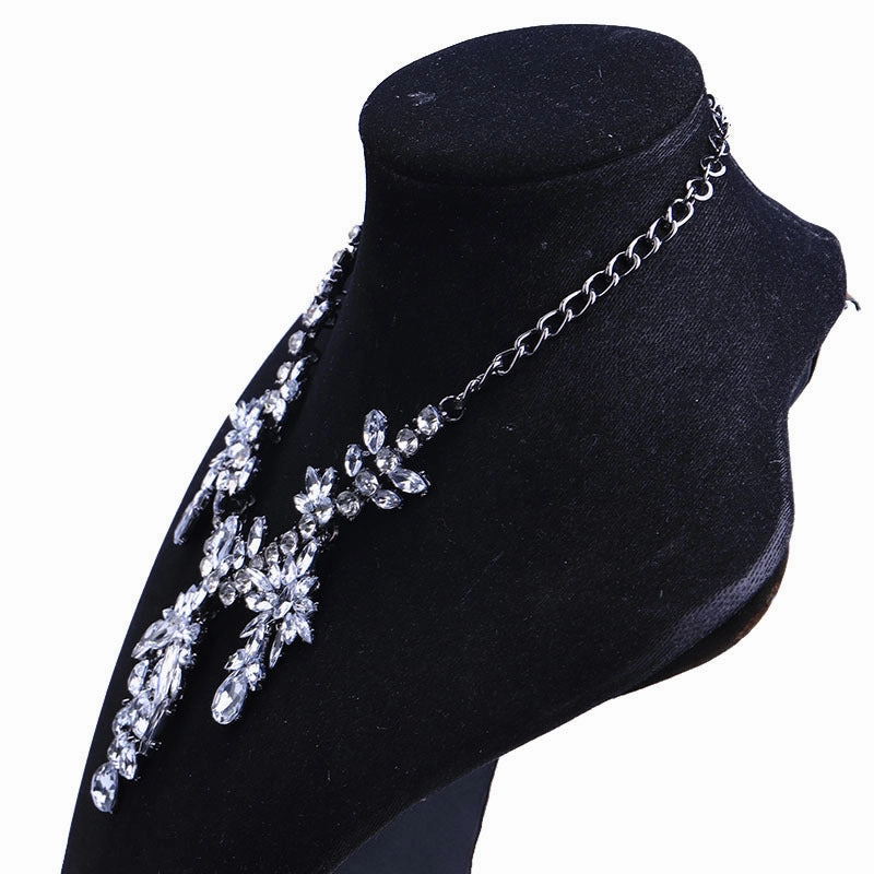 Wholesale Simple Snowflake Pendant Alloy Necklace