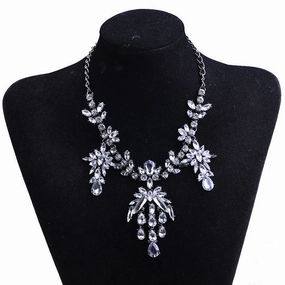 Wholesale Simple Snowflake Pendant Alloy Necklace