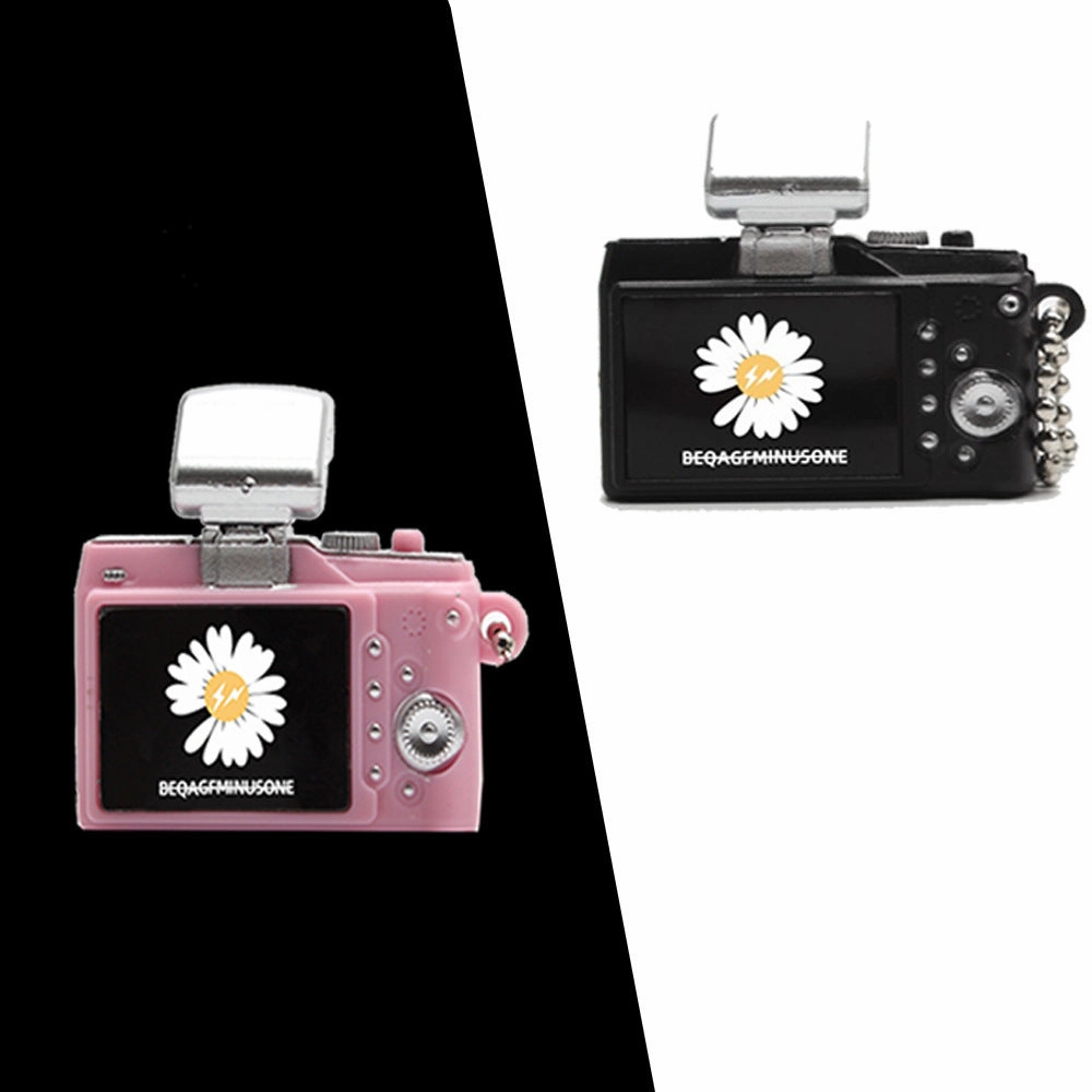 Wholesale Small Daisy Camera Alloy Necklace Sweater Chain Long Section