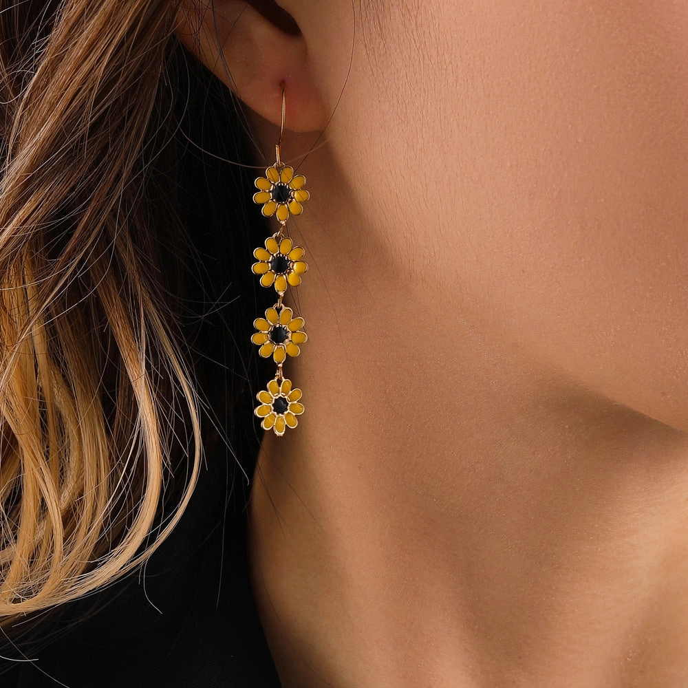 Wholesale Small Daisy Small Flower Color Alloy Earrings