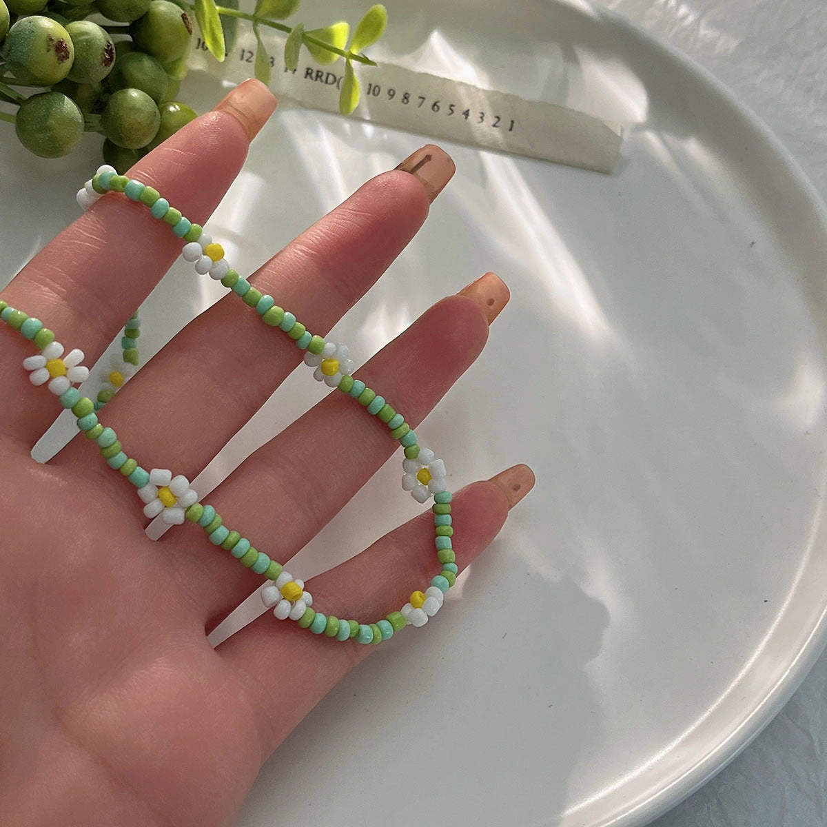 Wholesale Small Fresh Contrasting Flower Rice Bead Necklace