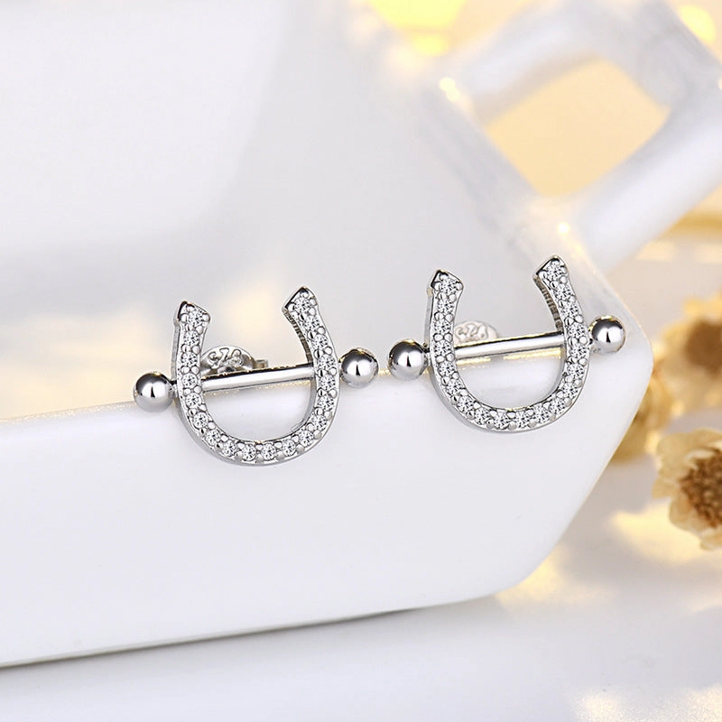 Wholesale Small U Shape Female Copper Earrings