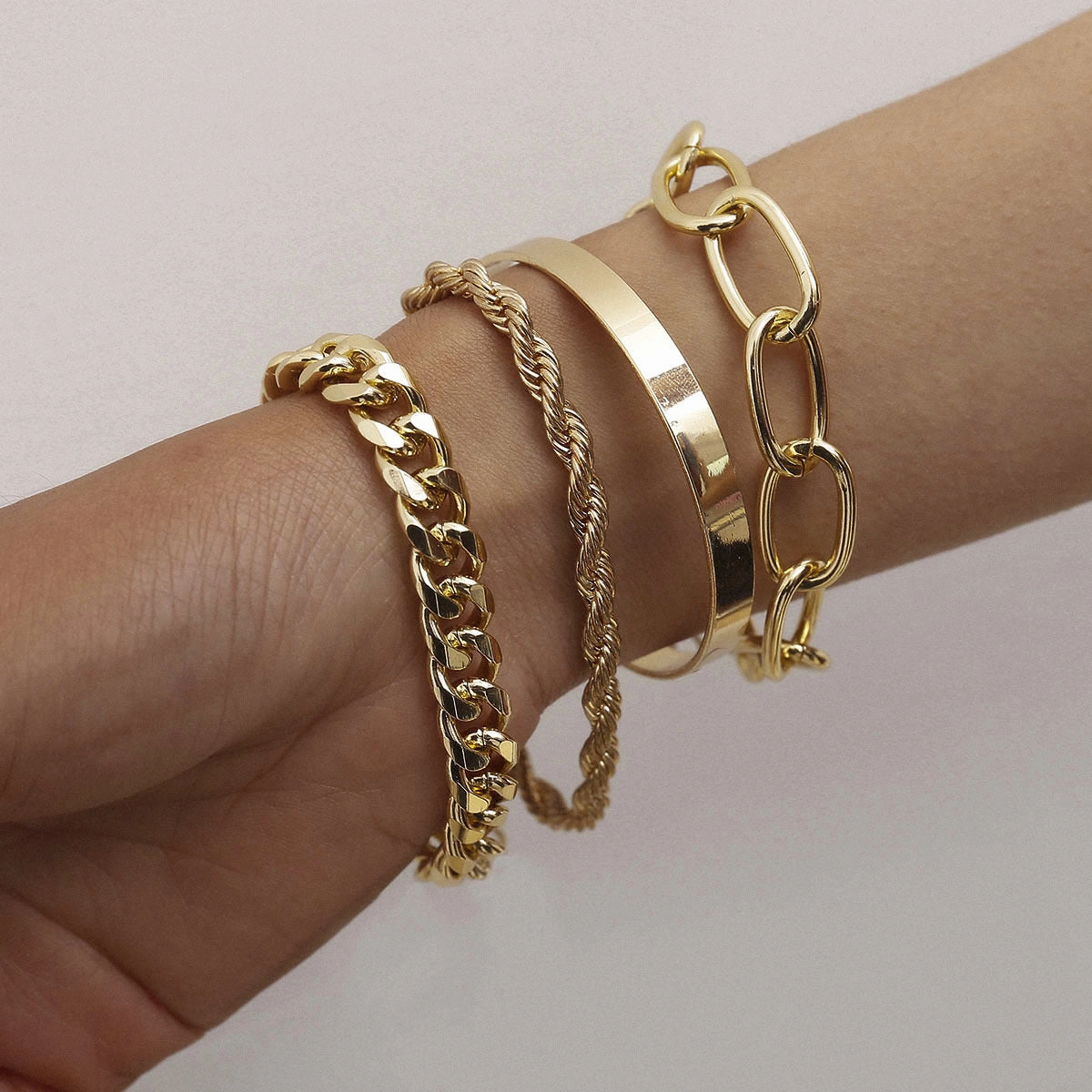 Wholesale Smooth C Shape Mixed Twist Alloy Bracelet