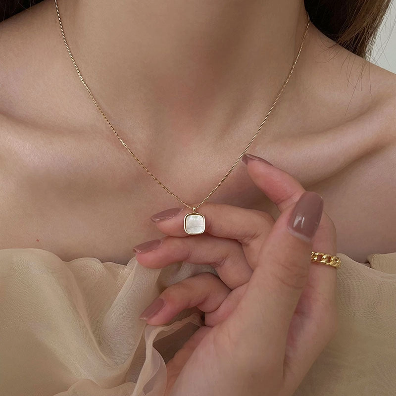 Wholesale square shell necklace clavicle chain silver plated necklace
