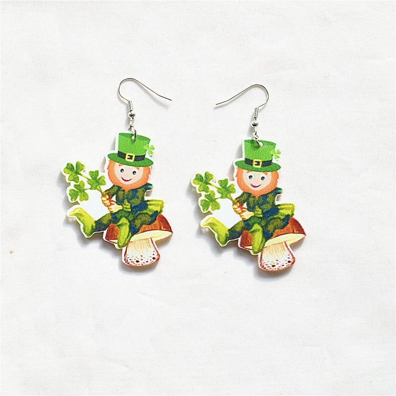 Wholesale St. Patrick's festival dwarf lucky clover green dwarf Irish earrings for women