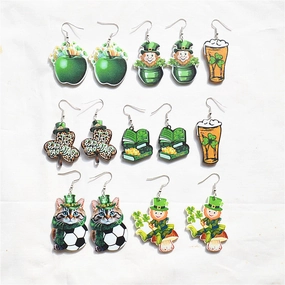 Wholesale St. Patrick's festival dwarf lucky clover green dwarf Irish earrings for women