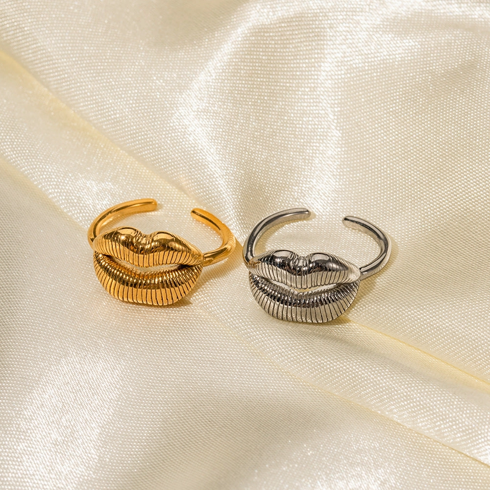 Wholesale Stainless Steel 18K Gold Plated Lip Pattern Open Ring