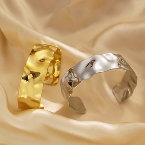 Wholesale stainless steel bracelet C-shaped retro gold open bracelet