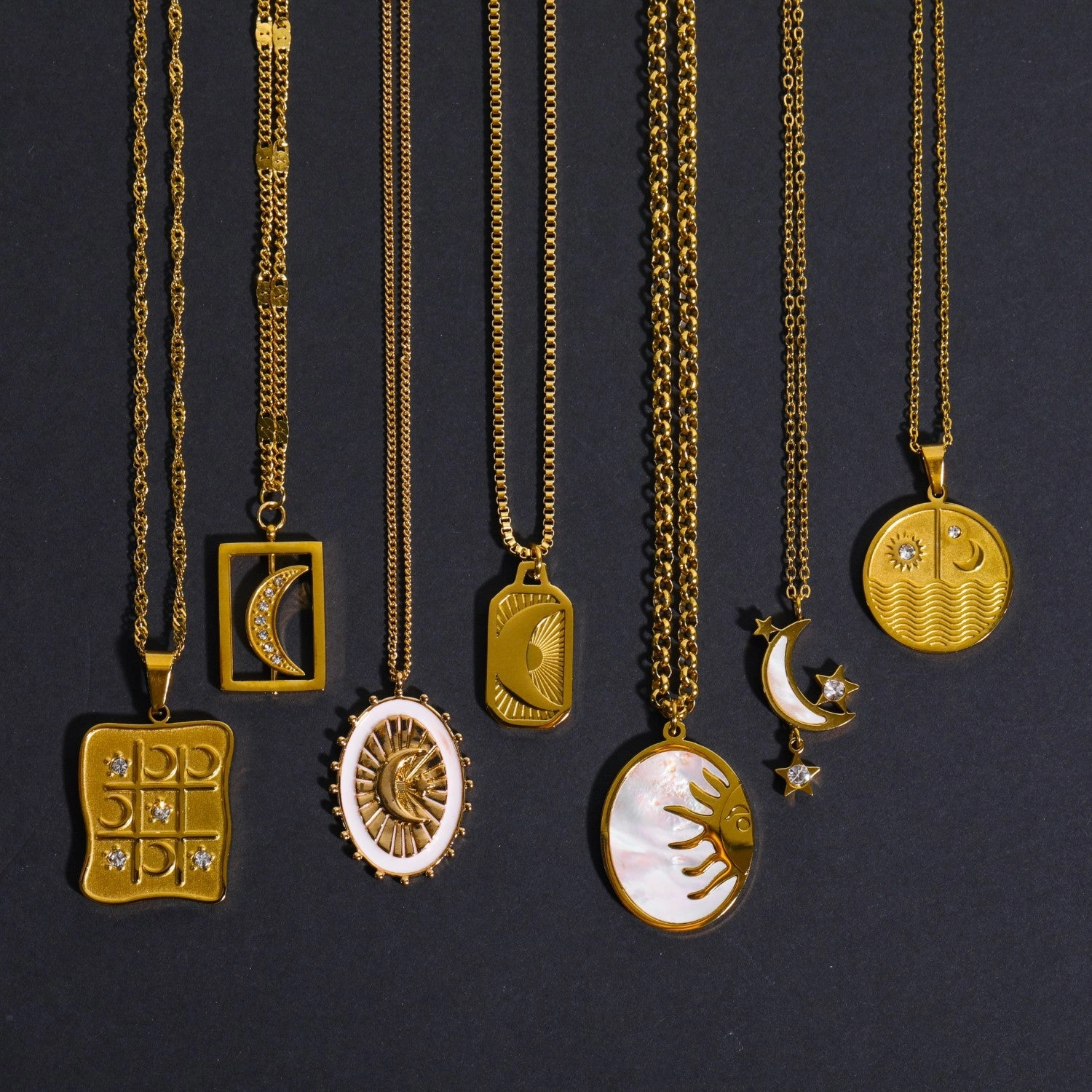 Wholesale Stainless Steel Electroplated 18K Gold Moon Zircon Necklace