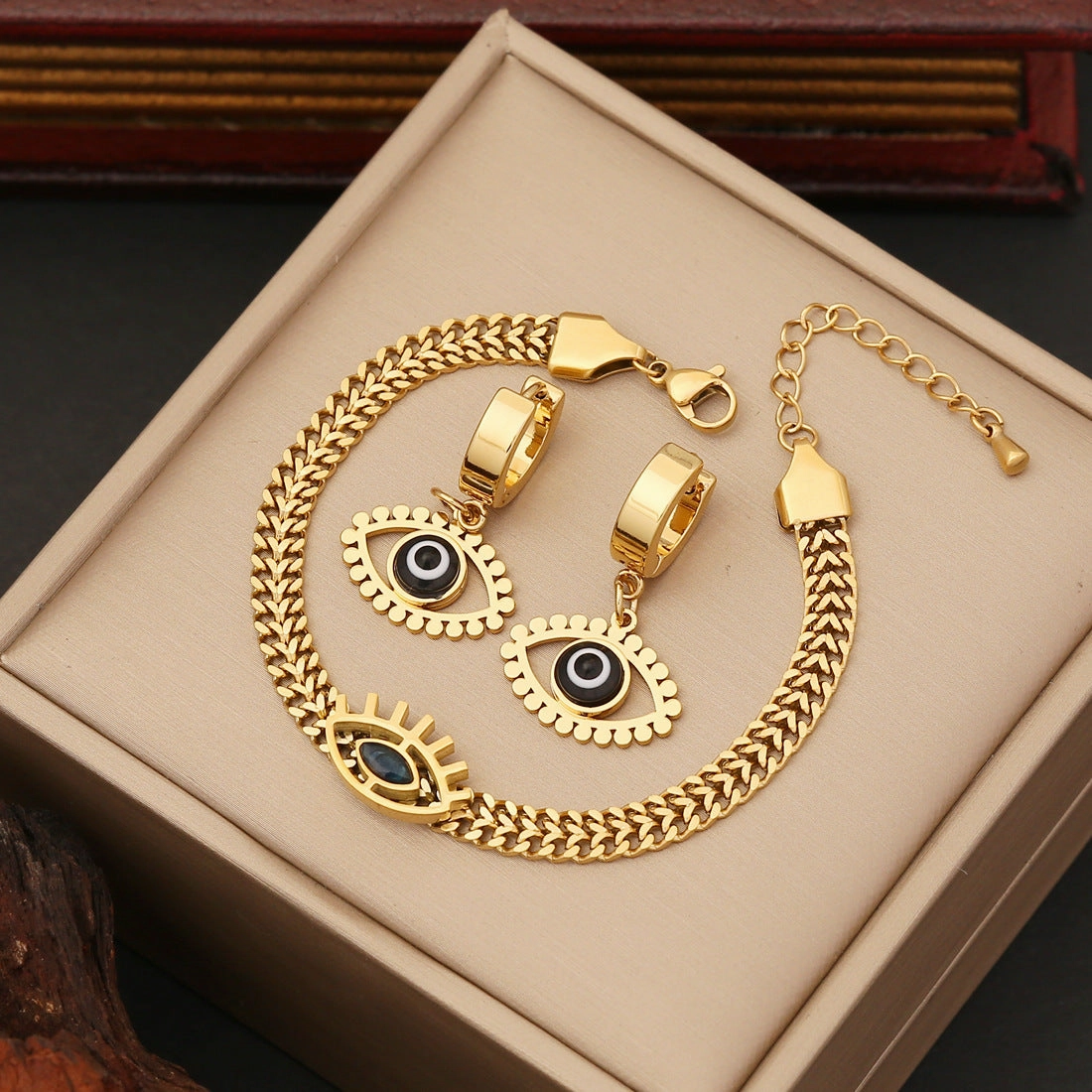 Wholesale Stainless Steel Eyes Bracelet Jewelry Set