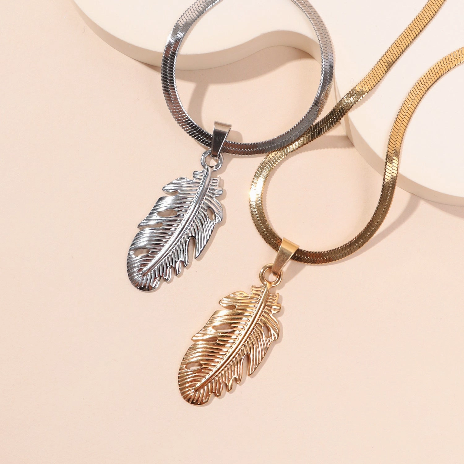 Wholesale Stainless Steel Feather Pendant Necklace