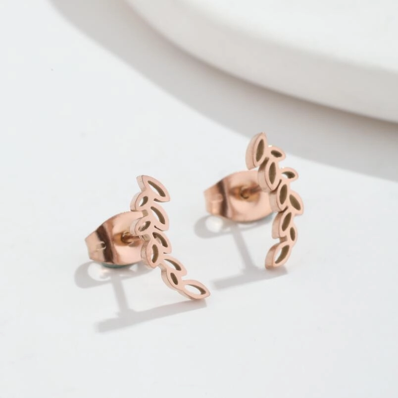 Wholesale Stainless Steel Leaves Ear Studs Earrings