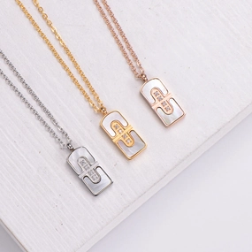 Wholesale Stainless Steel Shell Pendant Necklace